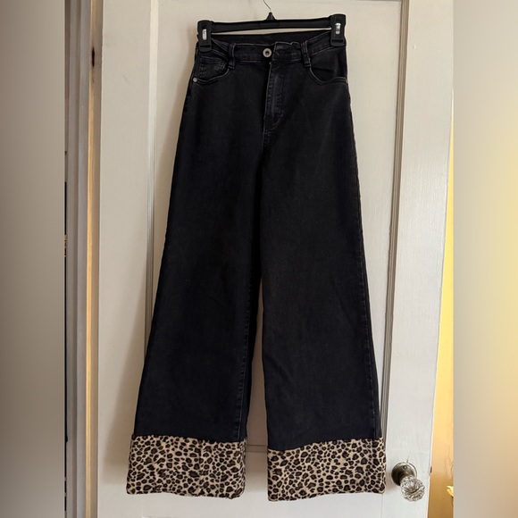 SHEIN Black Flare Jeans with Leopard Detail - Picture 1 of 3